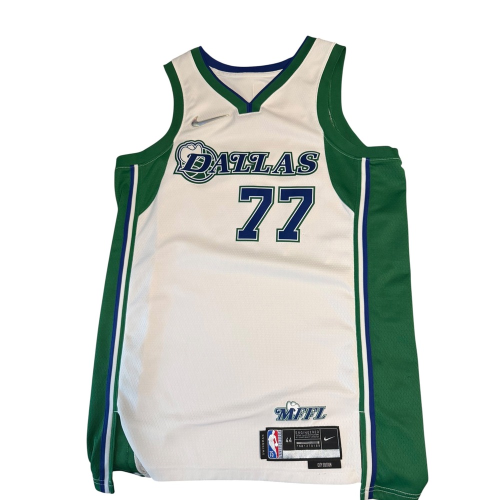 Nike Dallas Mavericks Luka Doncic 77 City Edition Jersey Mens 44 Medium White
